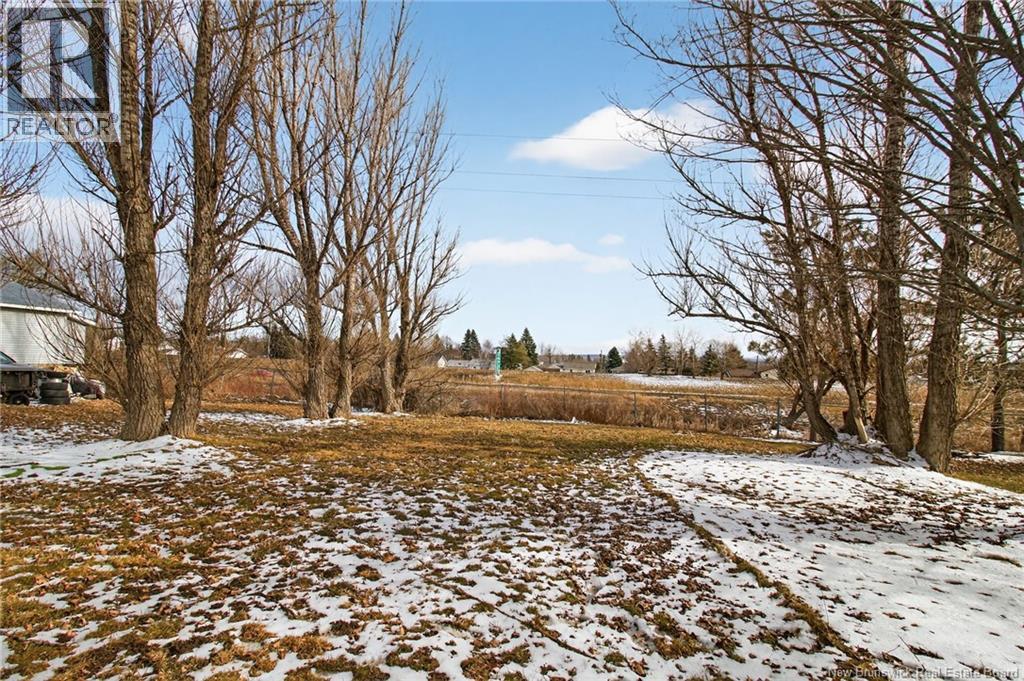 110-112 Highlandview Road, Moncton, New Brunswick  E1A 2K8 - Photo 5 - NB136231