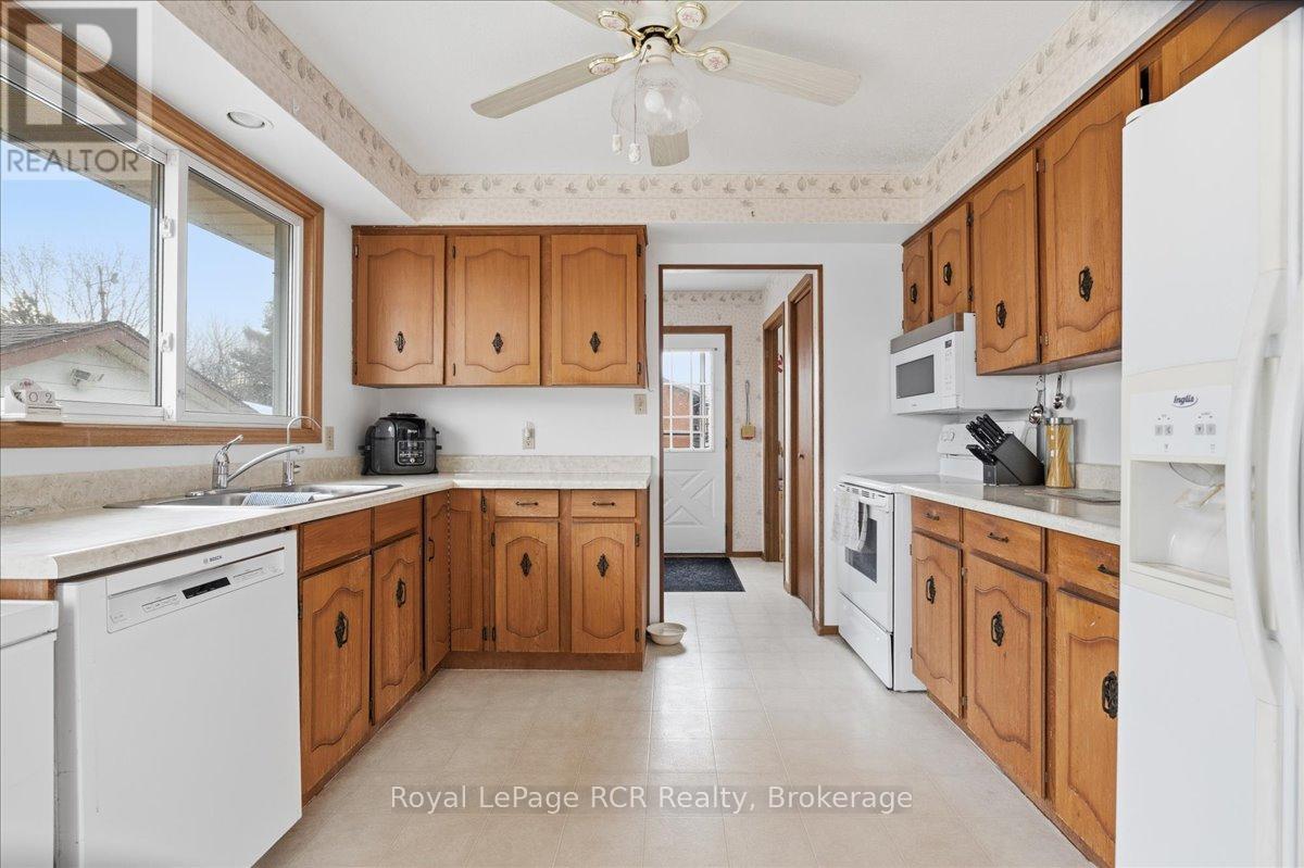 207 George Street S, Arran-Elderslie, Ontario  N0G 2N0 - Photo 20 - X12955042