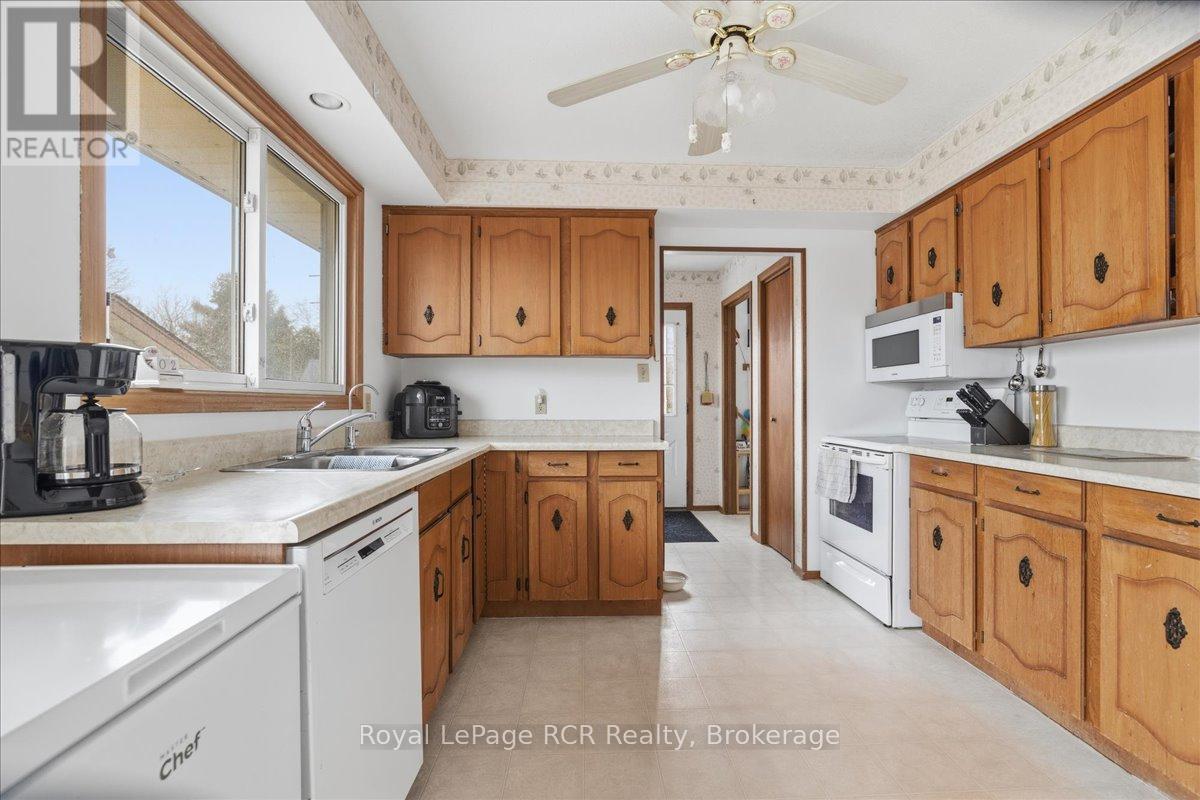 207 George Street S, Arran-Elderslie, Ontario  N0G 2N0 - Photo 23 - X12955042