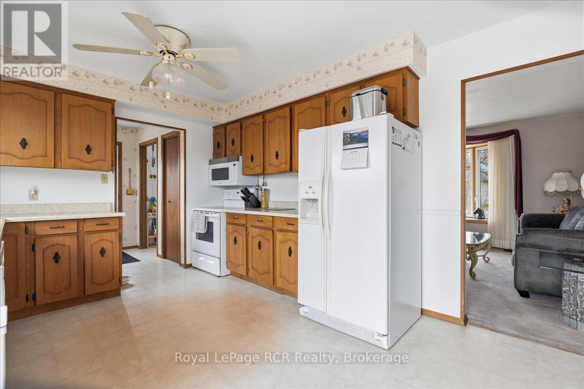 207 George Street S, Arran-Elderslie, Ontario  N0G 2N0 - Photo 24 - X12955042