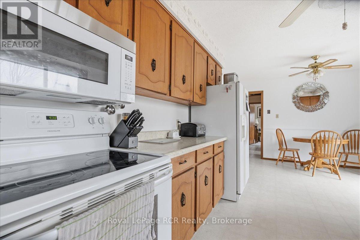 207 George Street S, Arran-Elderslie, Ontario  N0G 2N0 - Photo 26 - X12955042