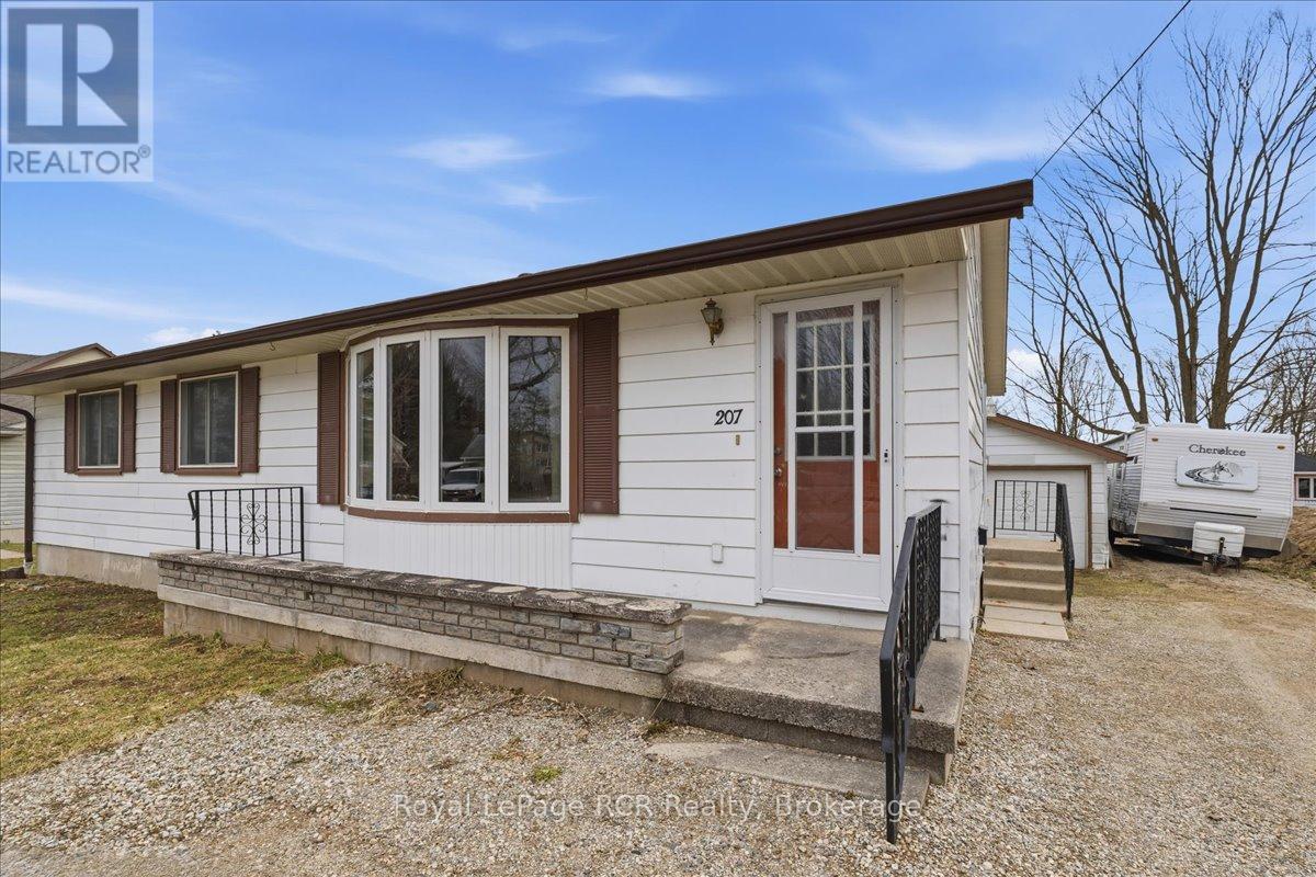 207 George Street S, Arran-Elderslie, Ontario  N0G 2N0 - Photo 5 - X12955042