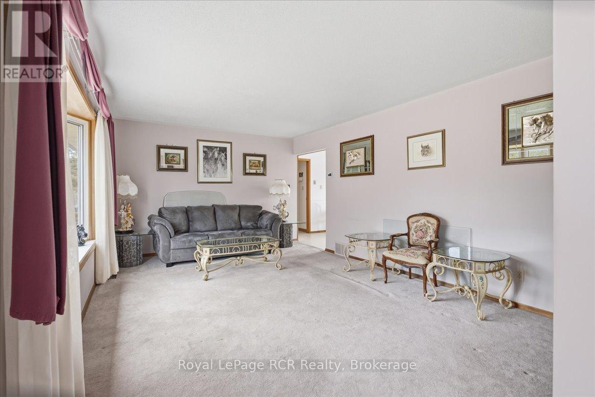 207 George Street S, Arran-Elderslie, Ontario  N0G 2N0 - Photo 7 - X12955042