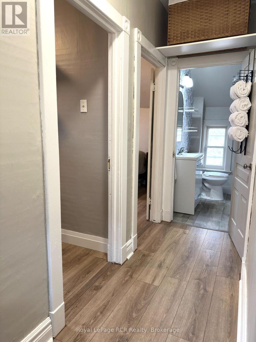 510 12th Street, Hanover, Ontario  N4N 1V9 - Photo 25 - X12955096