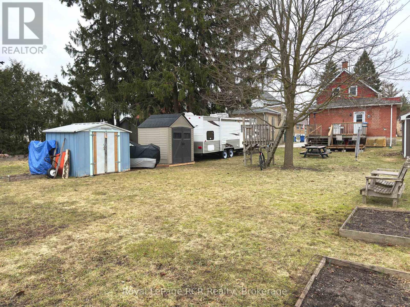 510 12th Street, Hanover, Ontario  N4N 1V9 - Photo 9 - X12955096