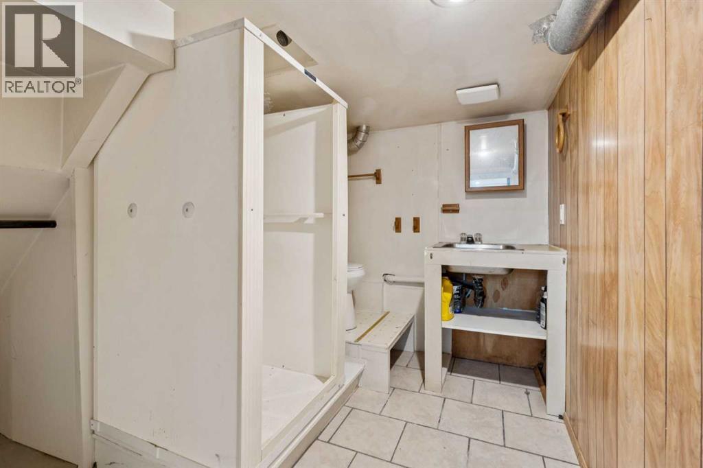 4617 48 Street, Olds, Alberta  T4H 1E2 - Photo 32 - A2282536