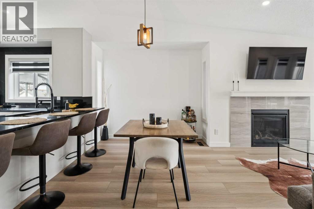 194 Martinglen Way NE, Calgary, Alberta  T3J 3L1 - Photo 8 - A2292816