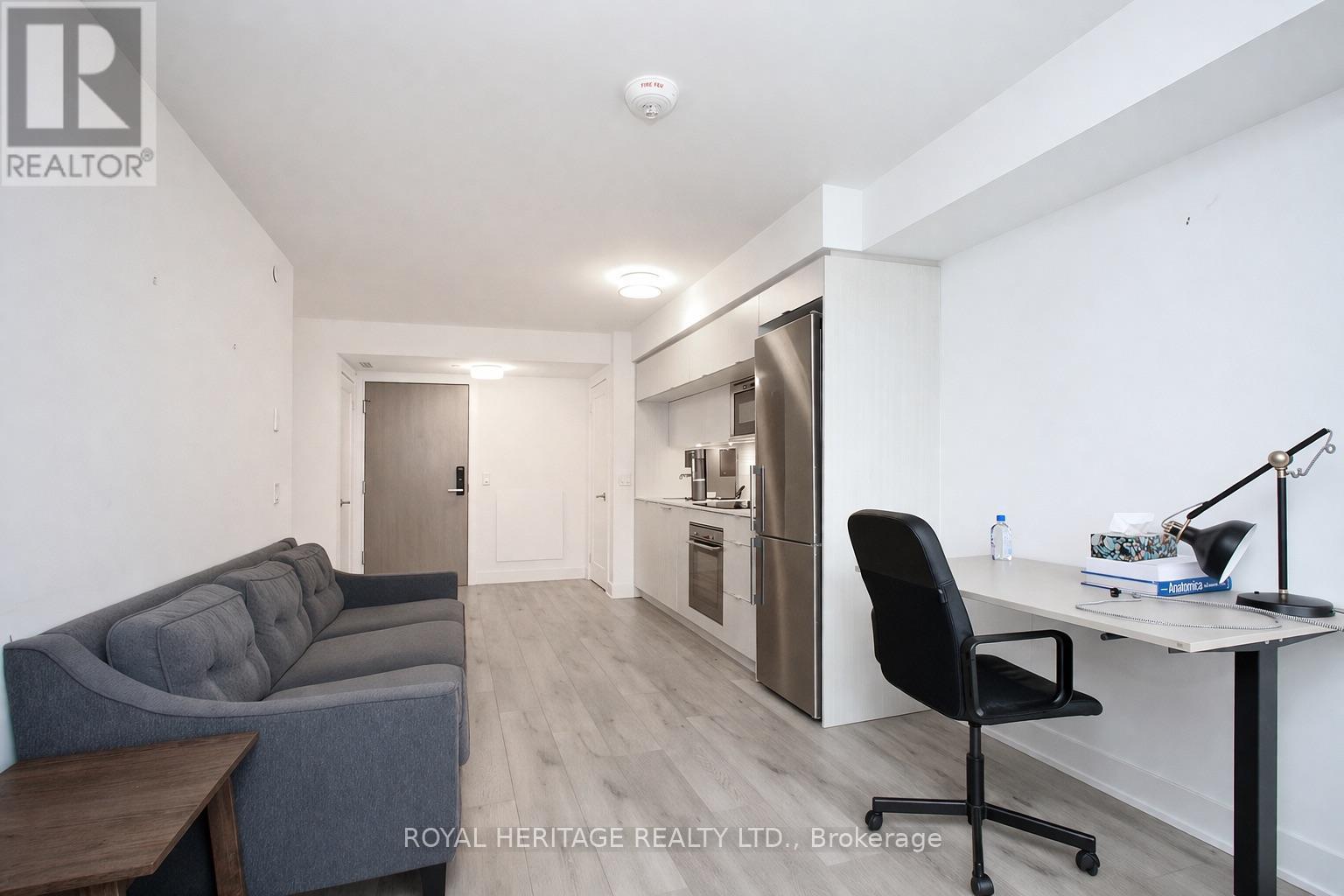 1921 - 585 Bloor Street E, Toronto, Ontario  M4W 0B3 - Photo 5 - C12955072