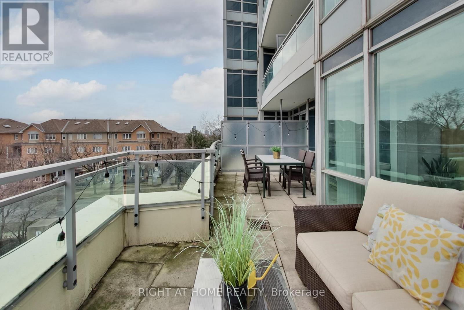 308 - 60 Byng Avenue, Toronto, Ontario  M2N 7K3 - Photo 2 - C12955074