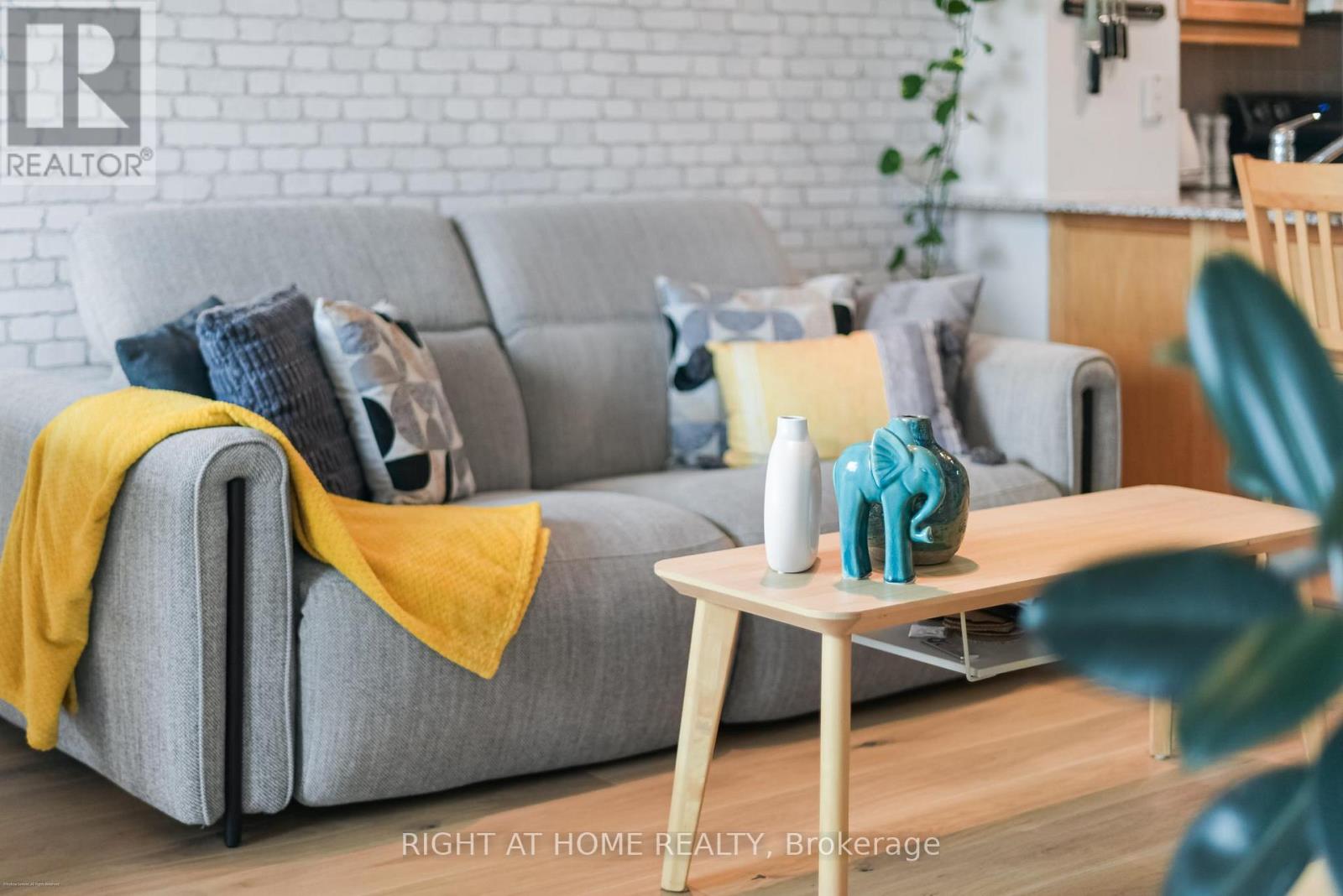 308 - 60 Byng Avenue, Toronto, Ontario  M2N 7K3 - Photo 5 - C12955074