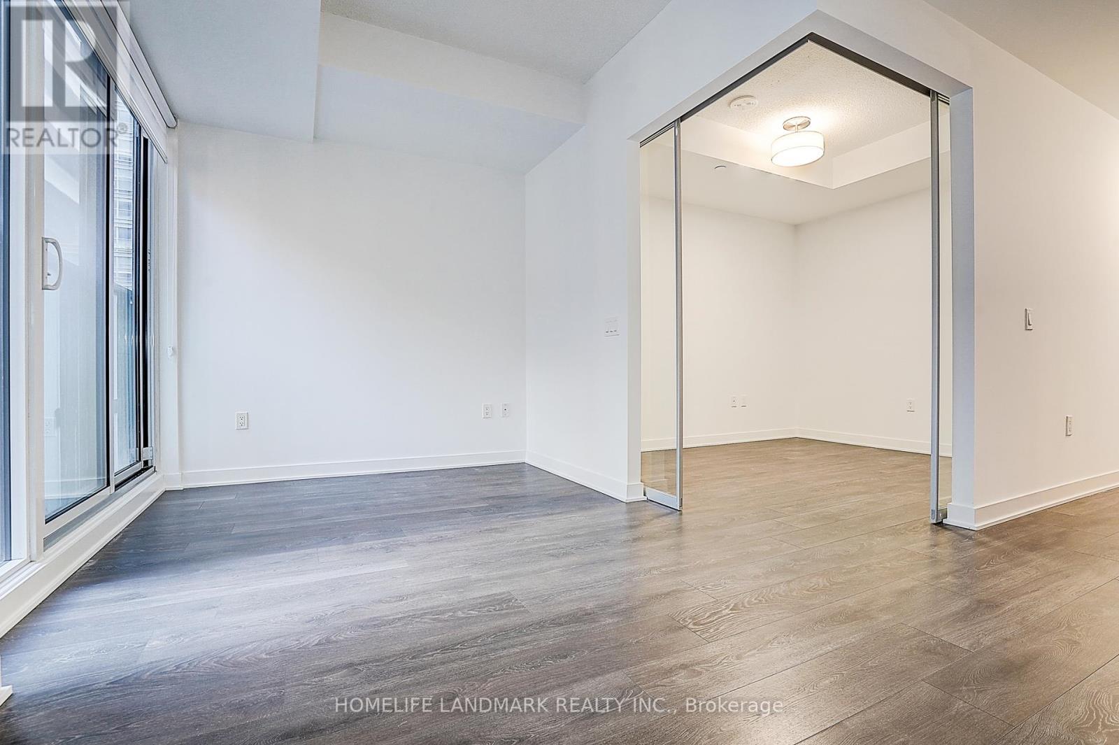 702 - 115 Blue Jays Way, Toronto, Ontario  M5V 0N4 - Photo 28 - C12955092