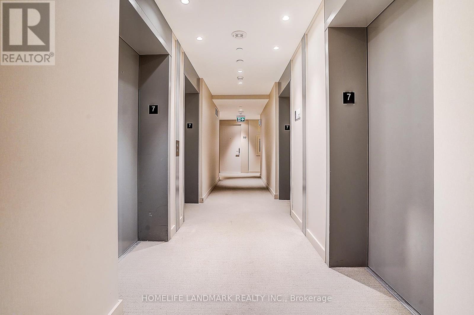 702 - 115 Blue Jays Way, Toronto, Ontario  M5V 0N4 - Photo 6 - C12955092