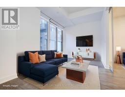 702 - 115 BLUE JAYS WAY, Toronto, Ontario