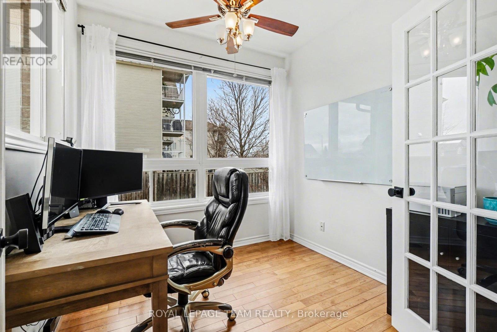 689 Vermillion Drive, Ottawa, Ontario  K1V 1W2 - Photo 15 - X12955024