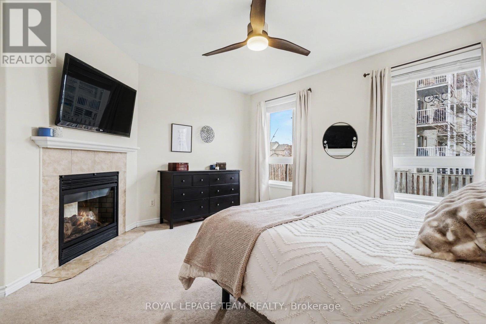 689 Vermillion Drive, Ottawa, Ontario  K1V 1W2 - Photo 18 - X12955024