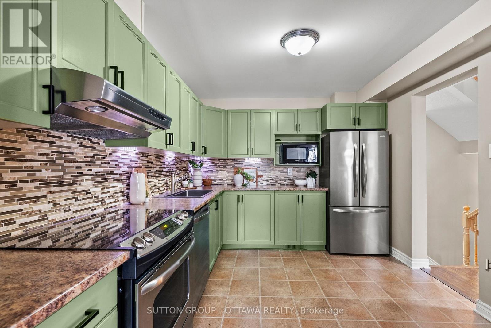 682 Paul Metivier Drive, Ottawa, Ontario  K2J 2T4 - Photo 10 - X12955036