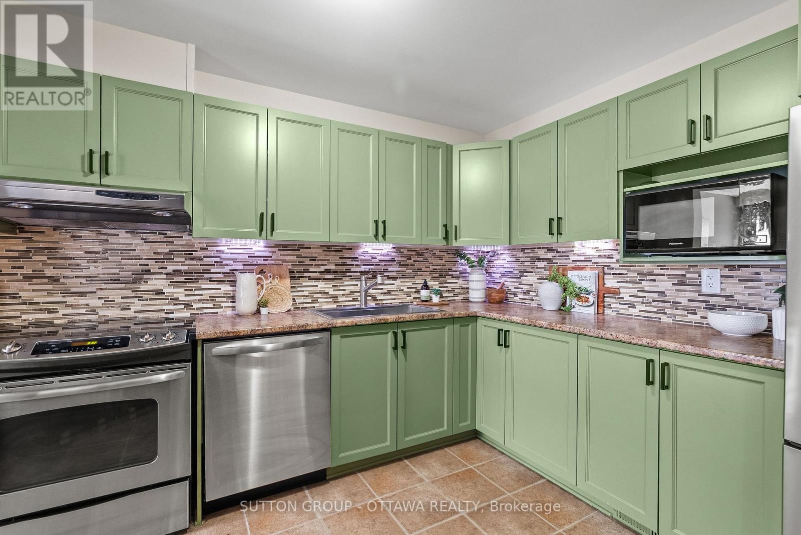 682 Paul Metivier Drive, Ottawa, Ontario  K2J 2T4 - Photo 9 - X12955036