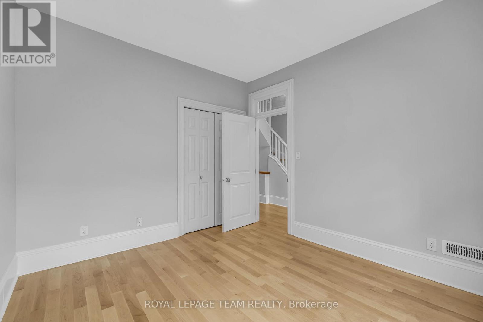 90 Fourth Avenue, Ottawa, Ontario  K1S 2L2 - Photo 14 - X12955082