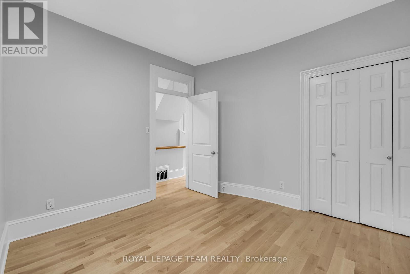 90 Fourth Avenue, Ottawa, Ontario  K1S 2L2 - Photo 18 - X12955082