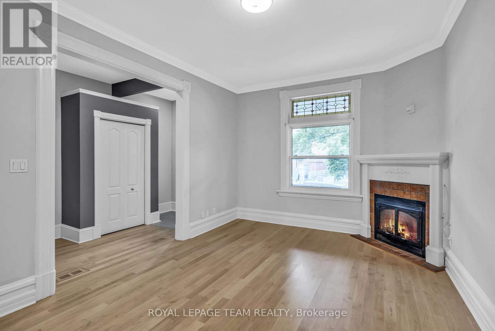 90 Fourth Avenue, Ottawa, Ontario  K1S 2L2 - Photo 5 - X12955082