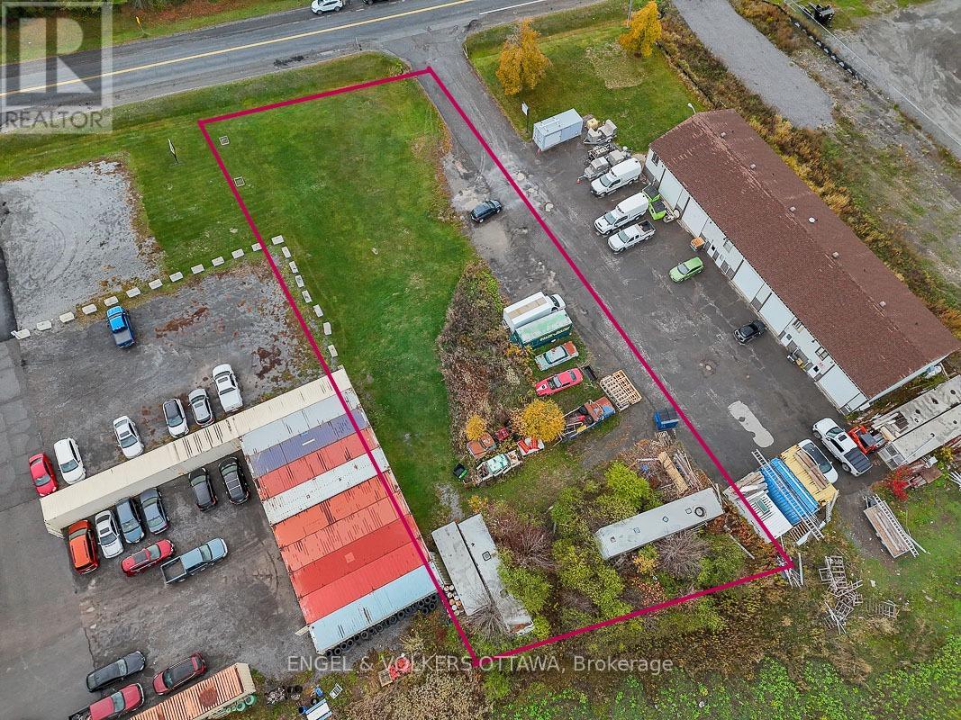 3827 Mcbean Street, Ottawa, Ontario  K0A 2Z0 - Photo 3 - X12955088