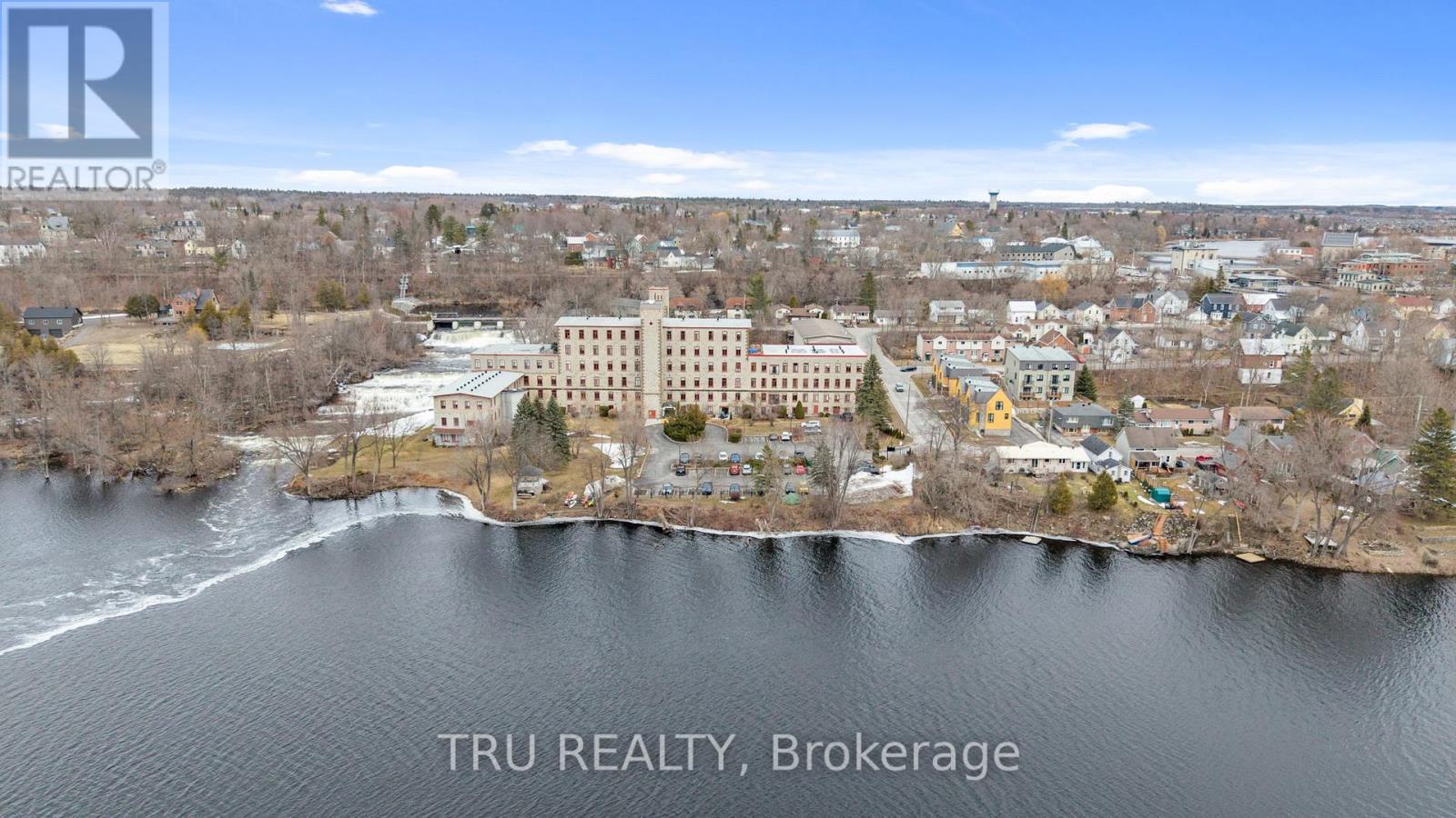 308 - 1 Rosamond Street E, Mississippi Mills, Ontario  K0A 1A0 - Photo 2 - X12955106