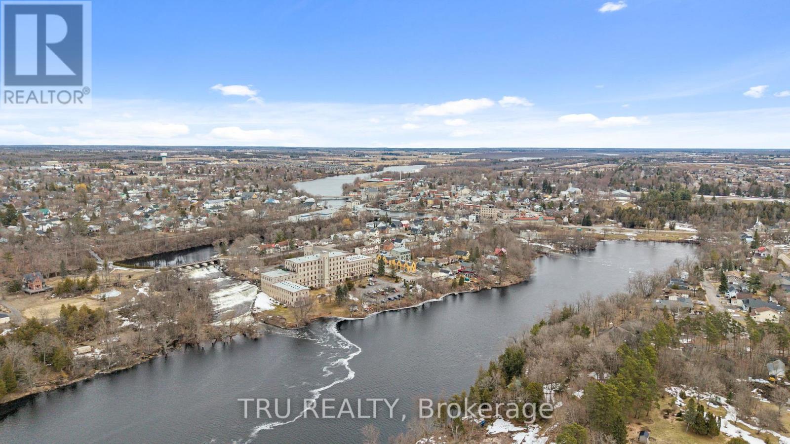 308 - 1 Rosamond Street E, Mississippi Mills, Ontario  K0A 1A0 - Photo 3 - X12955106