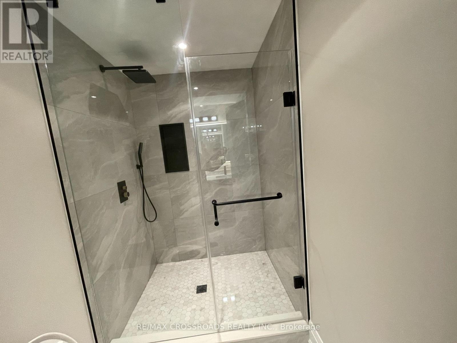 790 B Midland Avenue, Toronto, Ontario  M1K 4E7 - Photo 23 - E12955078