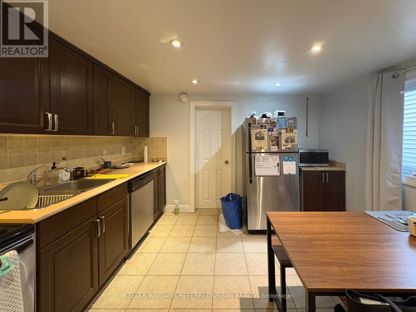 Upper - 429 Ossington Avenue, Toronto, Ontario  M6J 3A6 - Photo 12 - C12951500