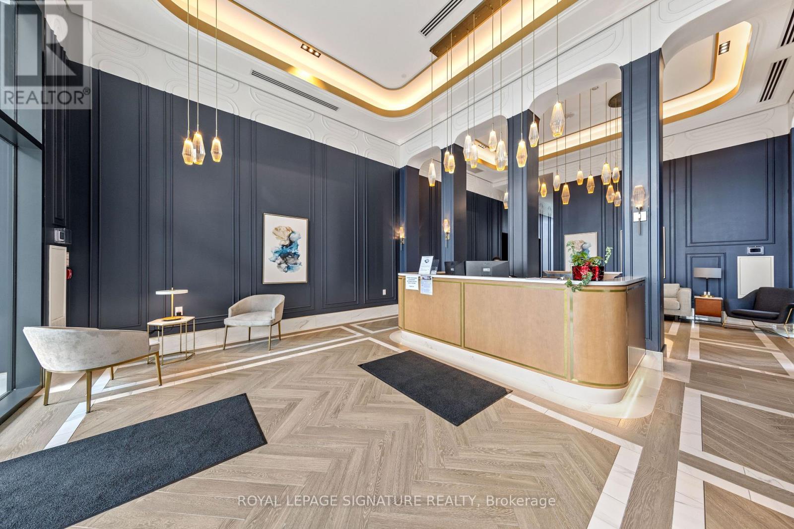 207 - 120 Eagle Rock Way, Vaughan, Ontario  L6A 5C2 - Photo 2 - N12955046