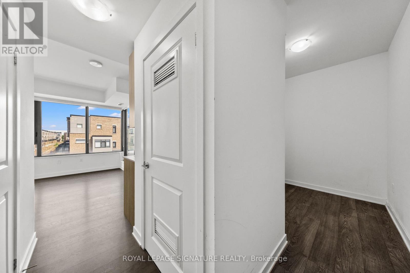 207 - 120 Eagle Rock Way, Vaughan, Ontario  L6A 5C2 - Photo 4 - N12955046