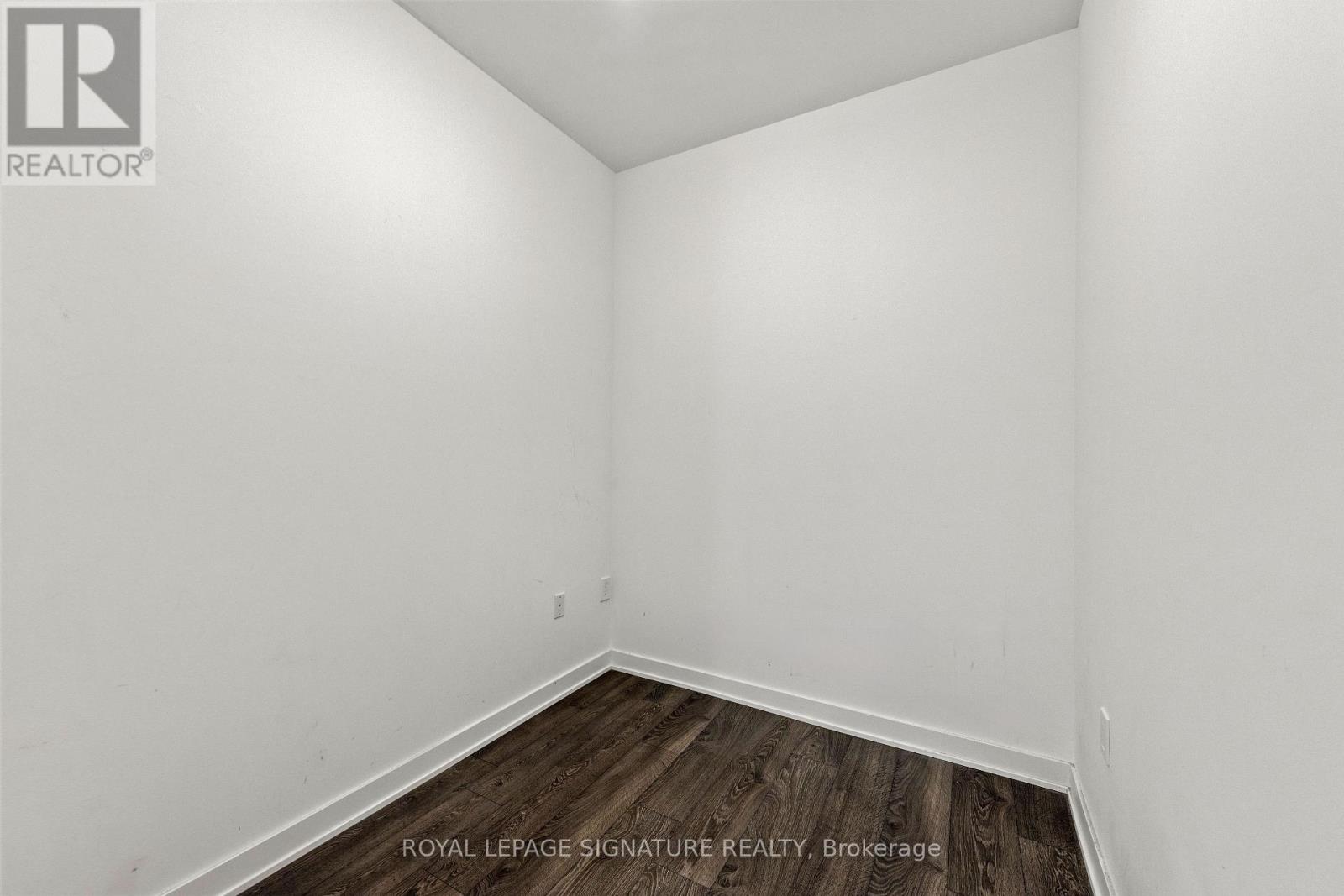 207 - 120 Eagle Rock Way, Vaughan, Ontario  L6A 5C2 - Photo 5 - N12955046