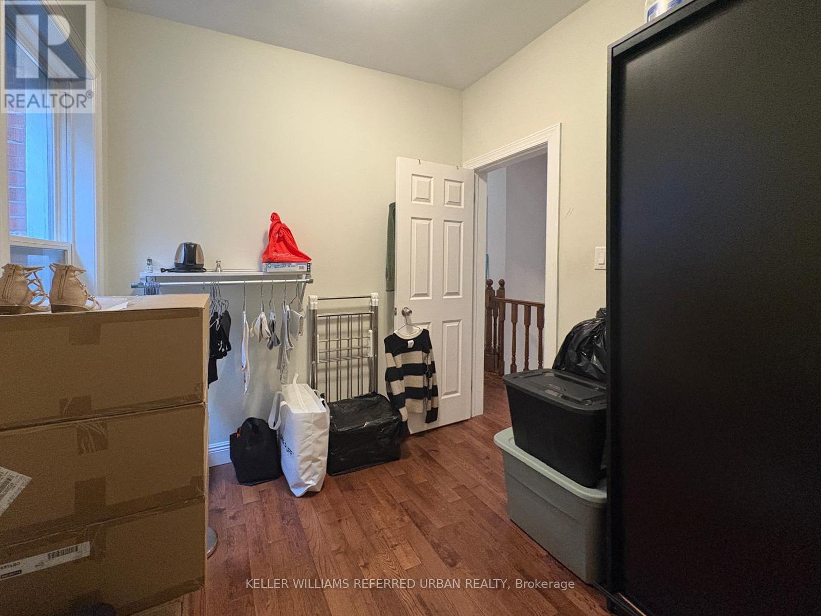 Upper - 429 Ossington Avenue, Toronto, Ontario  M6J 3A6 - Photo 9 - C12951500