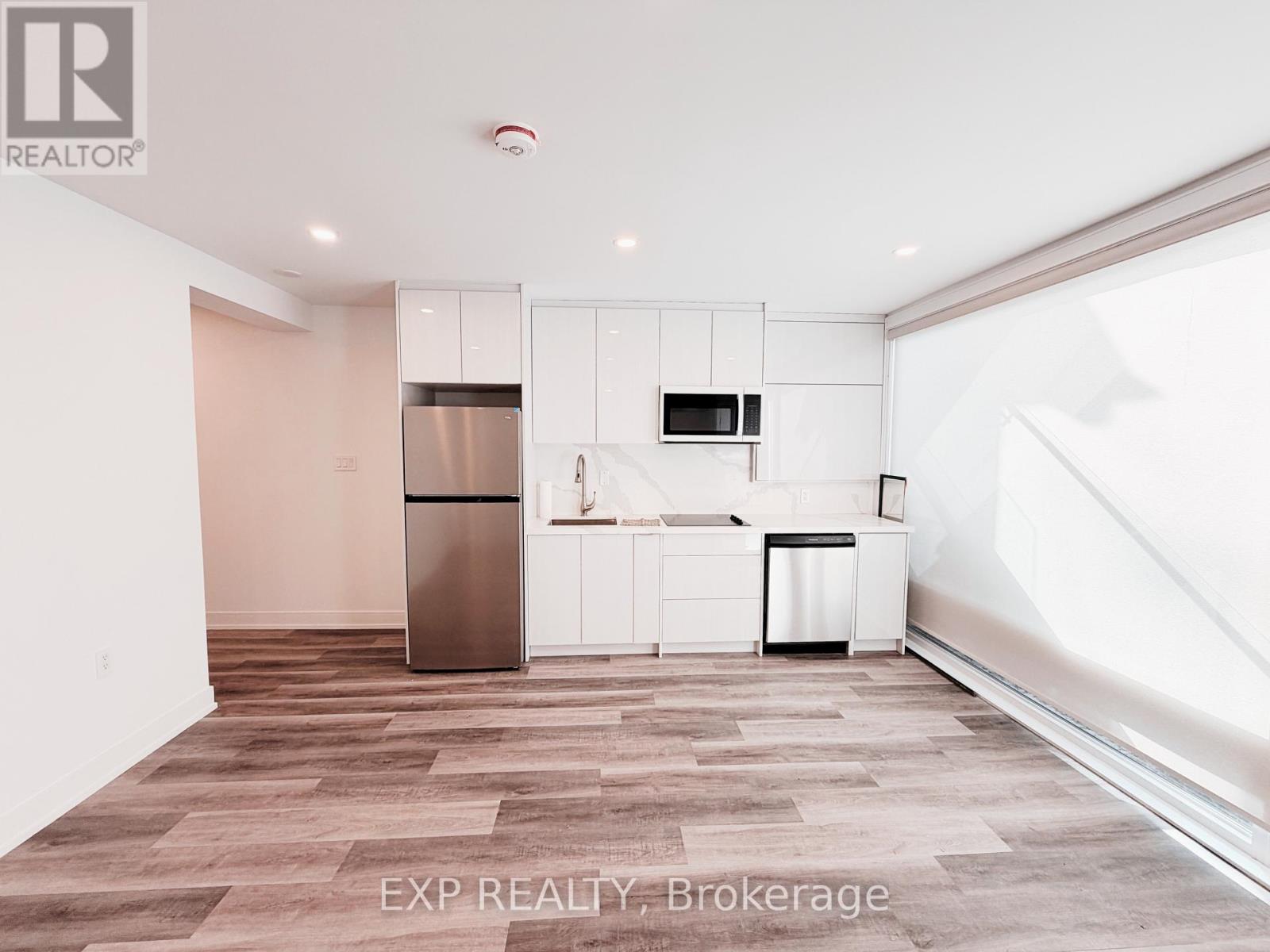 Lower - 19 Devon Road, Toronto, Ontario  M4E 2J7 - Photo 2 - E12668380