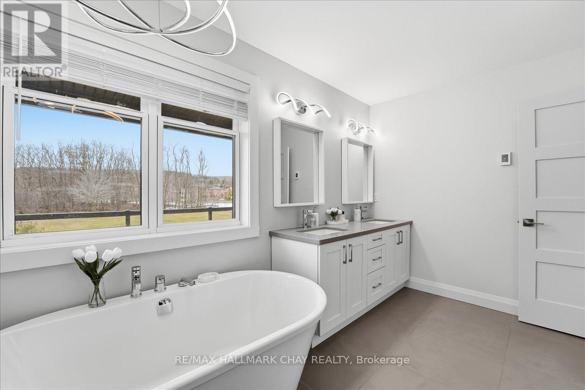 26 Lowry Court, Barrie, Ontario  L4N 7N3 - Photo 34 - S12955102