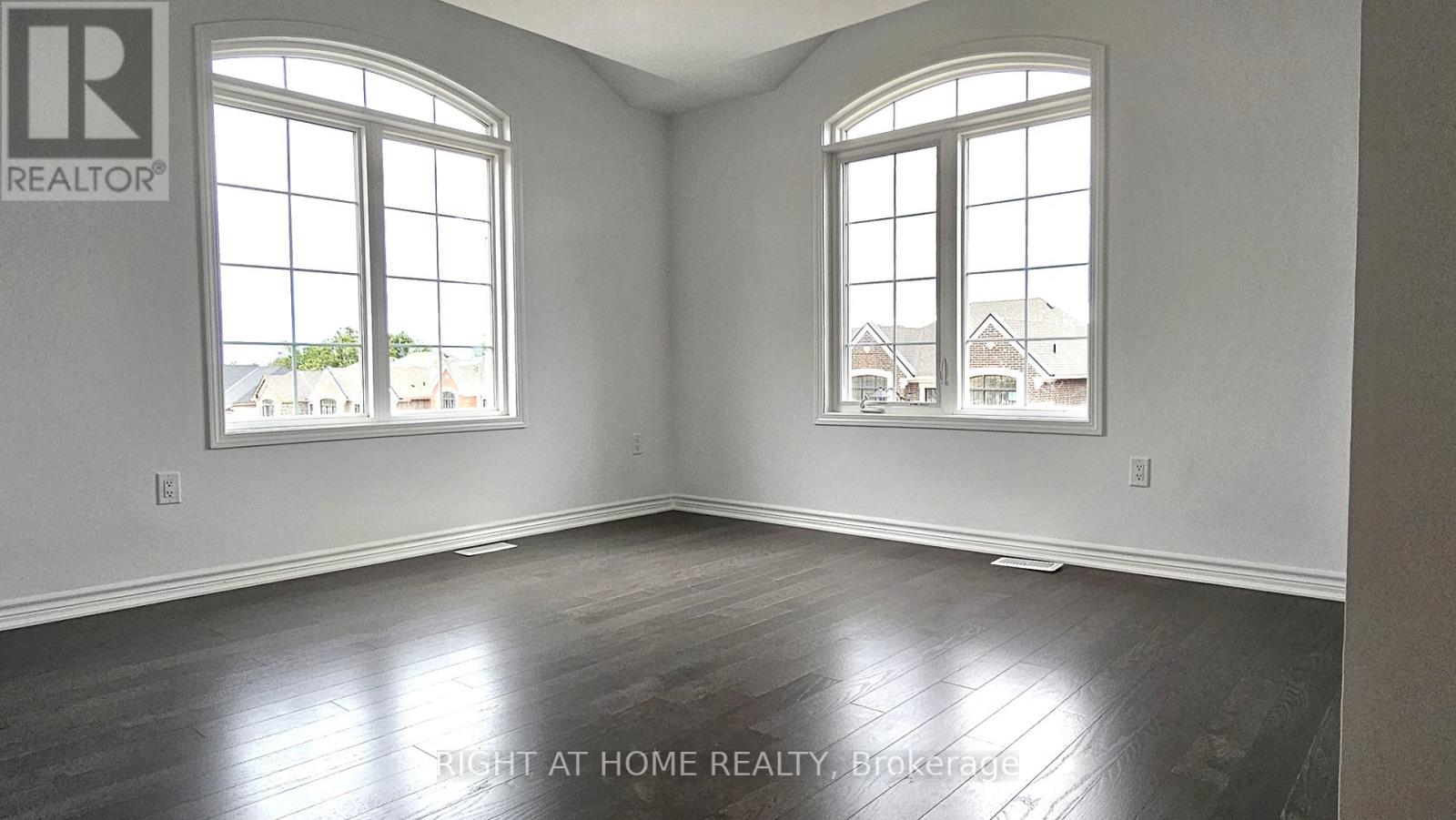 1261 Courtleigh Trail, Oakville, Ontario  L6H 7Y2 - Photo 12 - W12955086