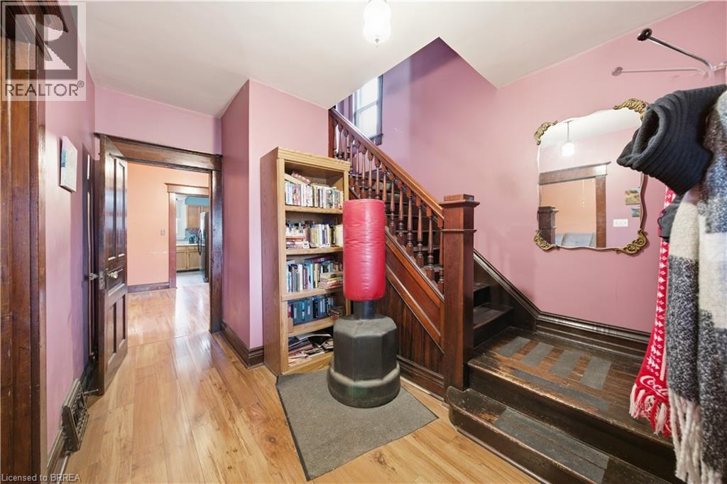 139 Willow Street, Paris, Ontario  N3L 2L4 - Photo 4 - 40816676