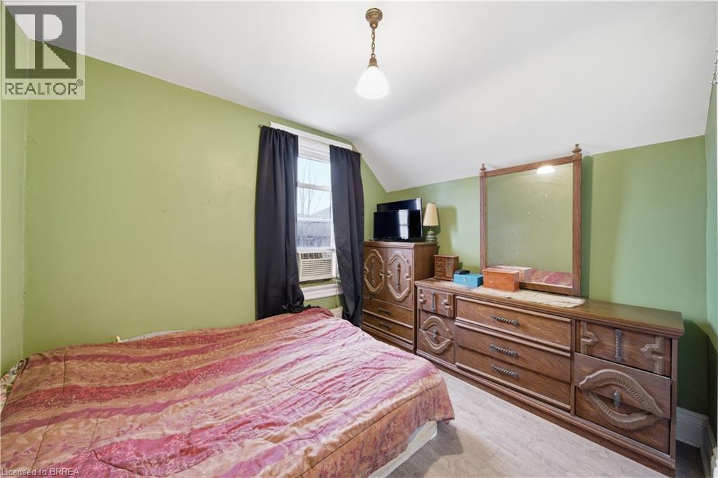 139 Willow Street, Paris, Ontario  N3L 2L4 - Photo 9 - 40816676