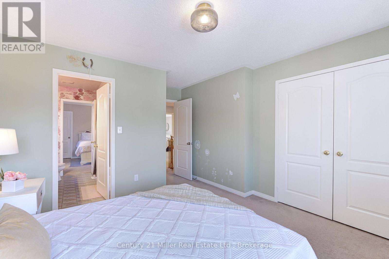 2142 Meadowglen Drive, Oakville, Ontario  L6M 4C8 - Photo 25 - W12829702