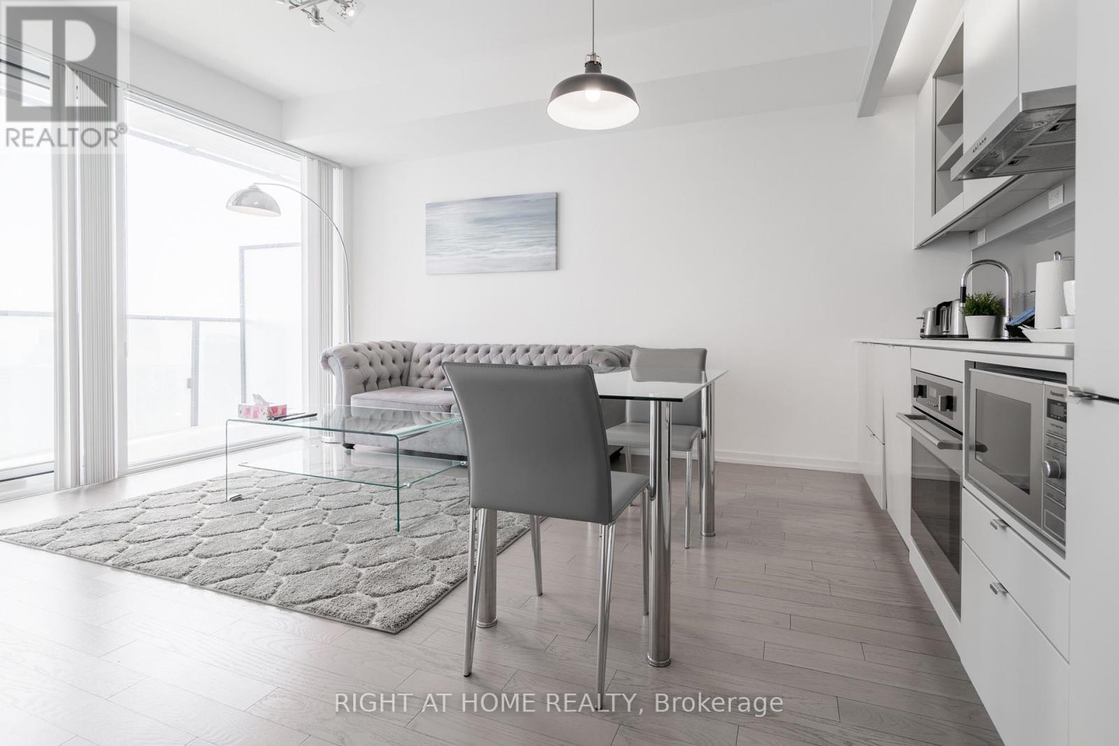 3907 - 101 Peter Street, Toronto, Ontario  M5V 2G9 - Photo 2 - C12764320