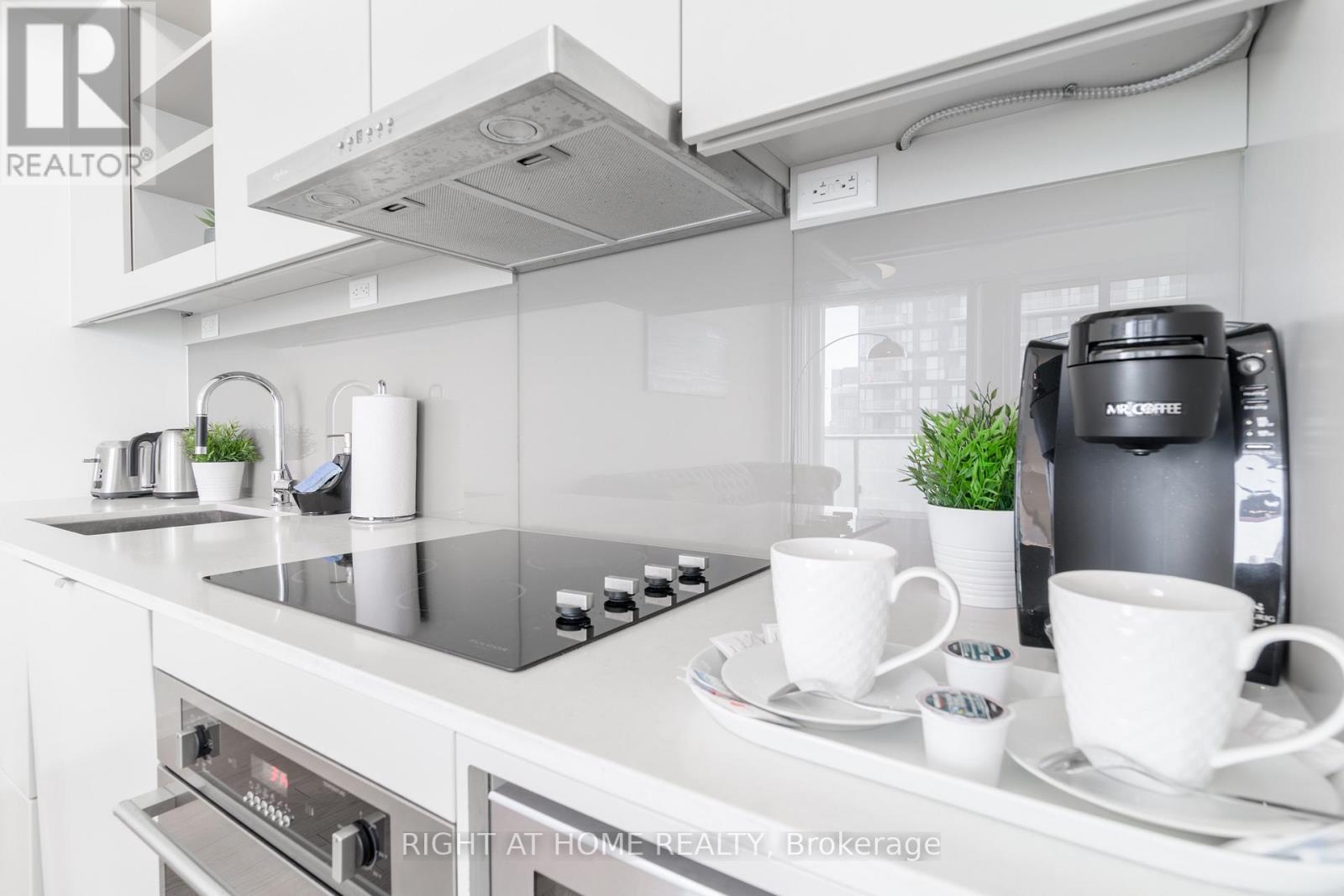 3907 - 101 Peter Street, Toronto, Ontario  M5V 2G9 - Photo 3 - C12764320