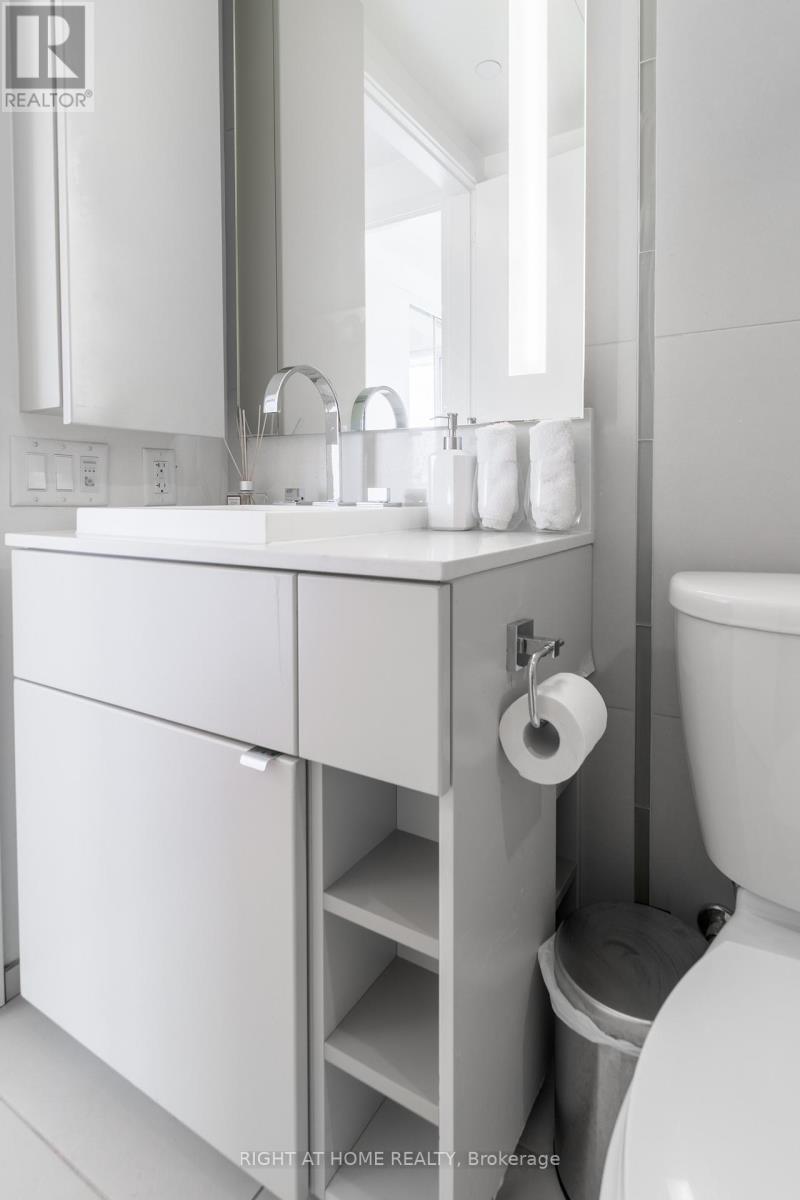 3907 - 101 Peter Street, Toronto, Ontario  M5V 2G9 - Photo 17 - C12764320