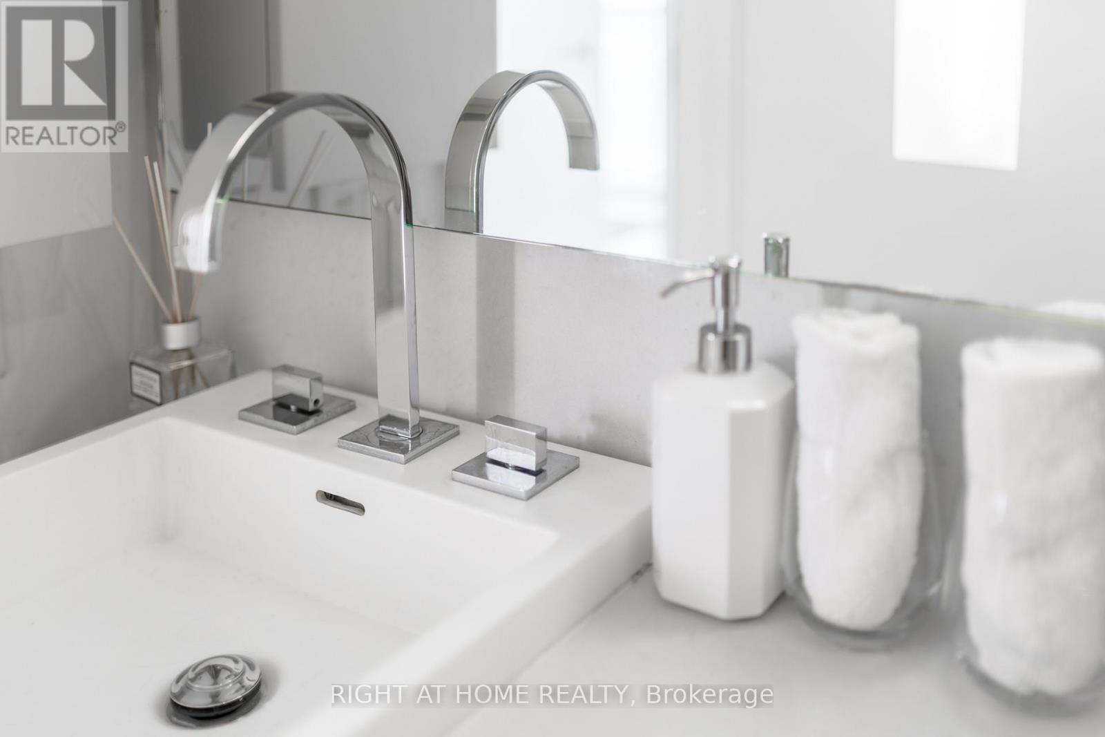 3907 - 101 Peter Street, Toronto, Ontario  M5V 2G9 - Photo 29 - C12764320