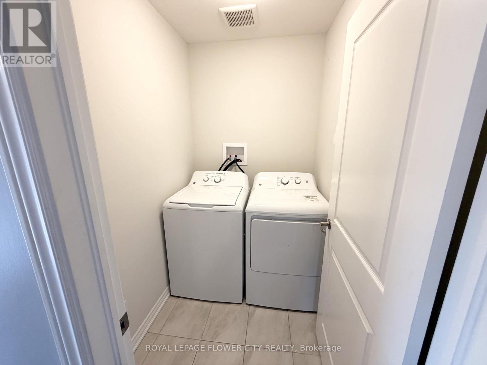 139 Sunflower Place, Welland, Ontario  L3C 0H9 - Photo 16 - X12905252