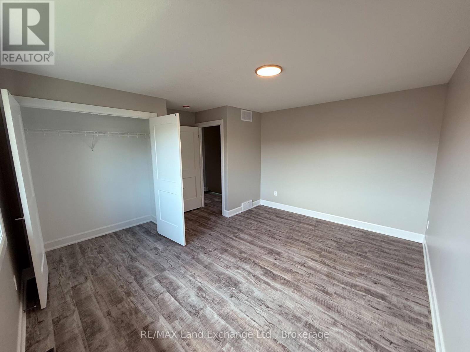 Unit 3 - 8 Golf Links Road, Kincardine, Ontario  N2Z 0G1 - Photo 13 - X12955112