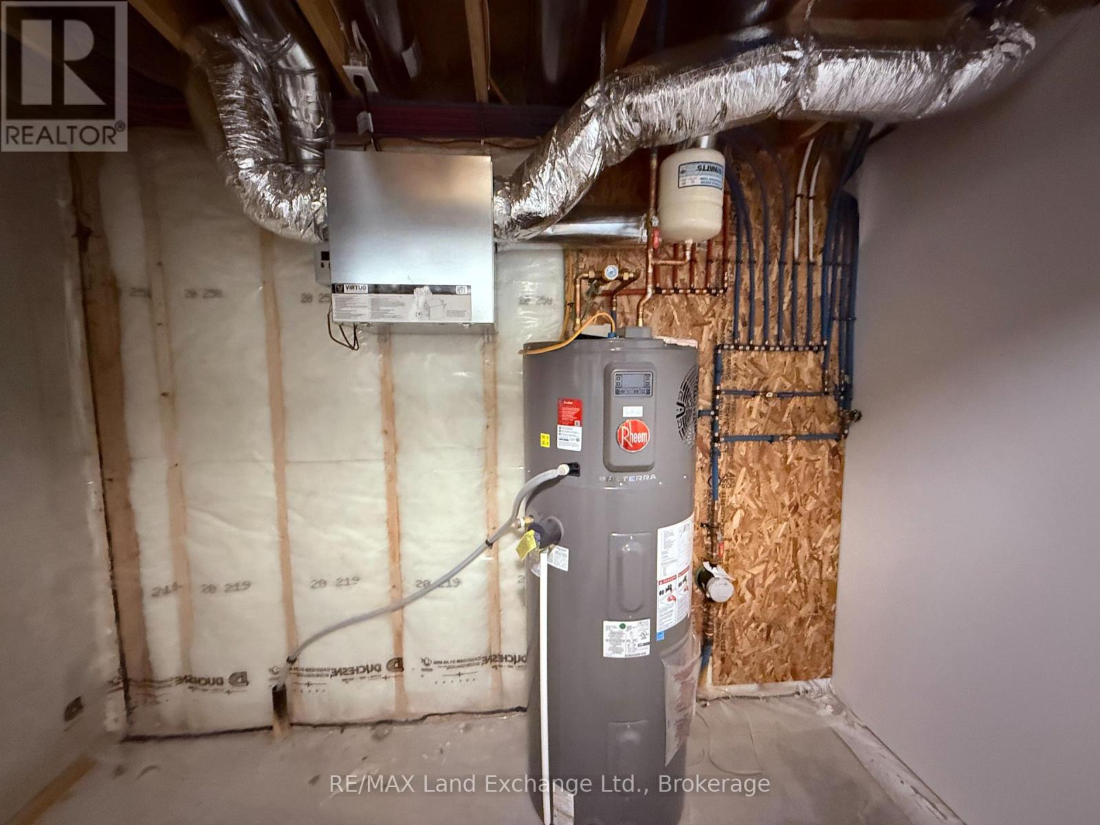 Unit 3 - 8 Golf Links Road, Kincardine, Ontario  N2Z 0G1 - Photo 22 - X12955112