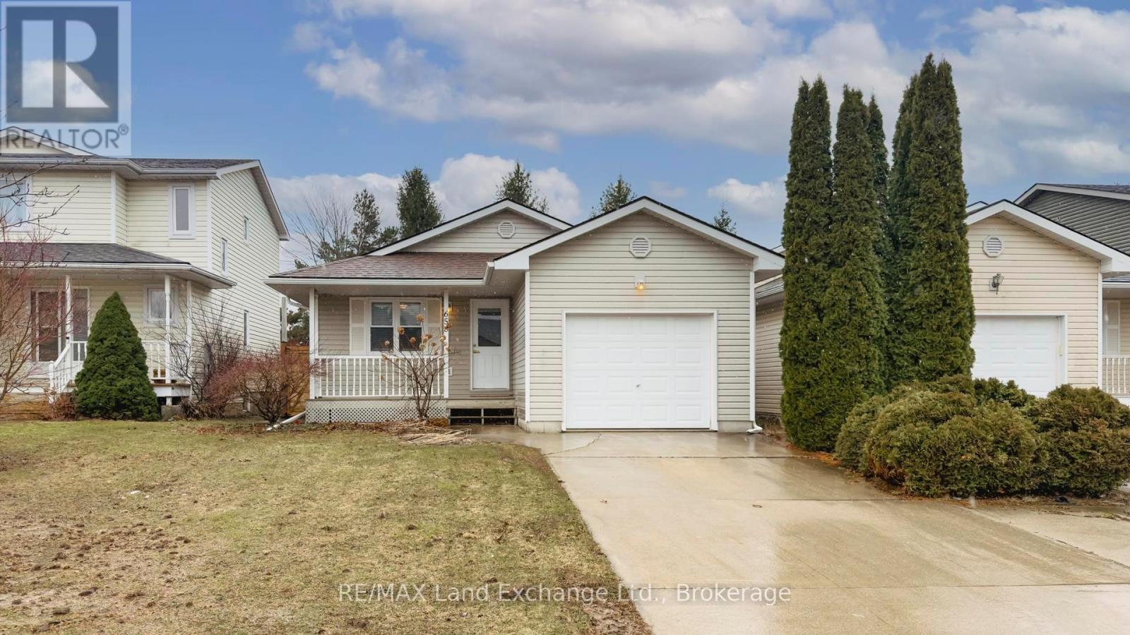 658 STEWART DRIVE, Kincardine, Ontario