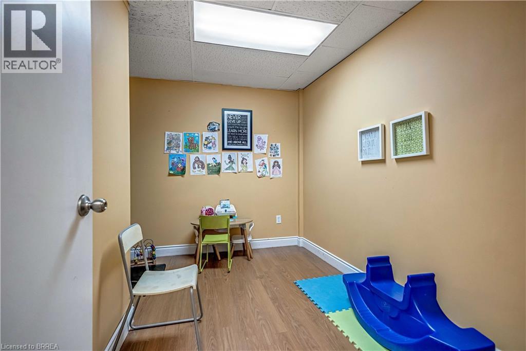 177 Paris Road Unit# 8, Brantford, Ontario  N3R 1J2 - Photo 18 - 40816332