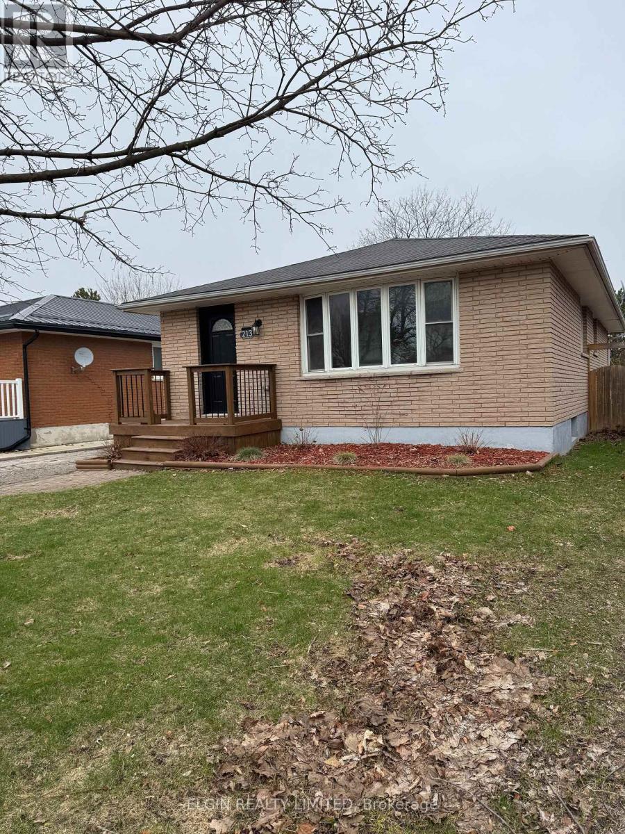 Upper - 213 Highview Drive, St. Thomas, Ontario  N5R 5H6 - Photo 25 - X12955138