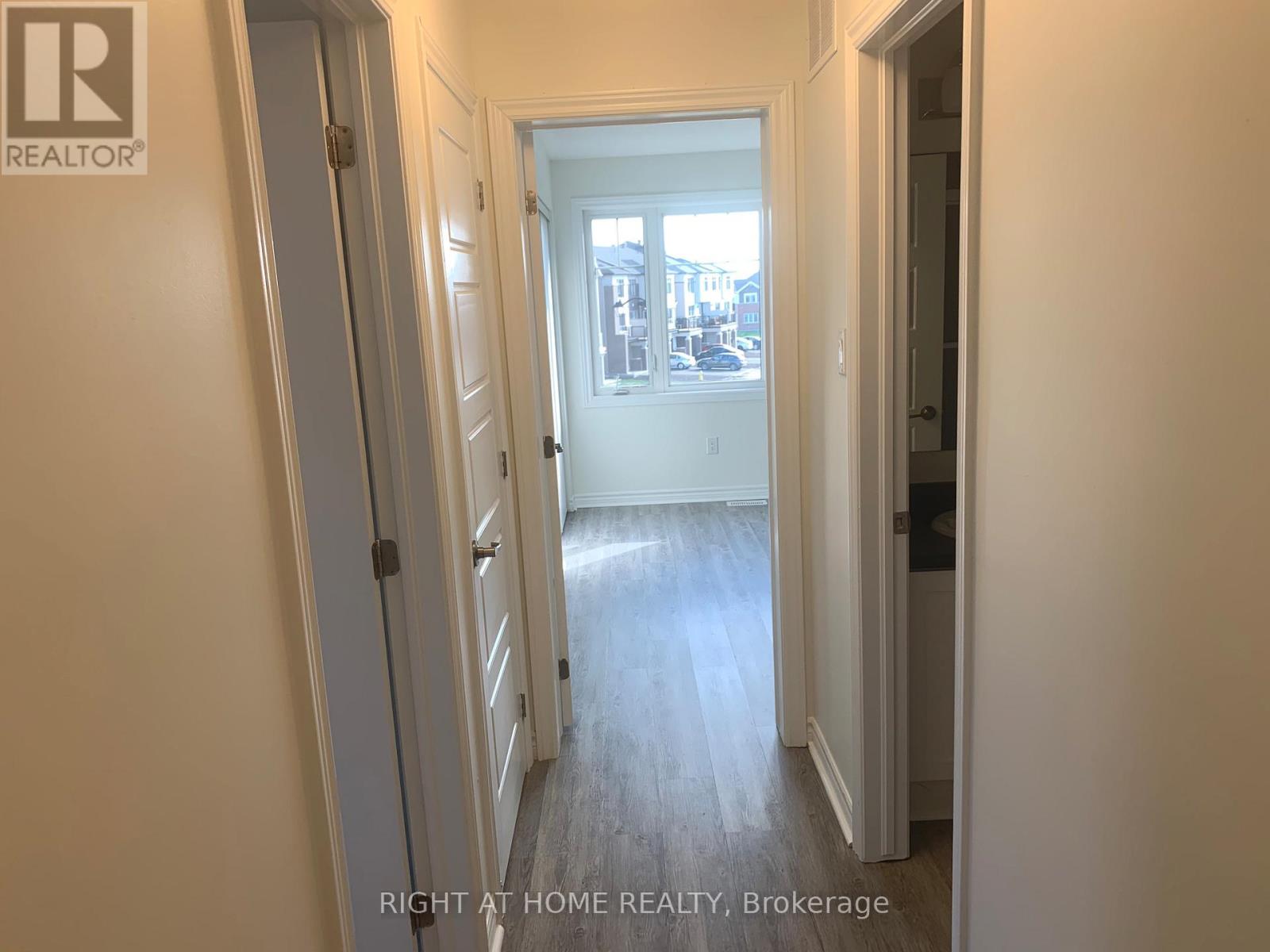 46 Squashberry Lane, Ottawa, Ontario  K2V 0K2 - Photo 10 - X12955144